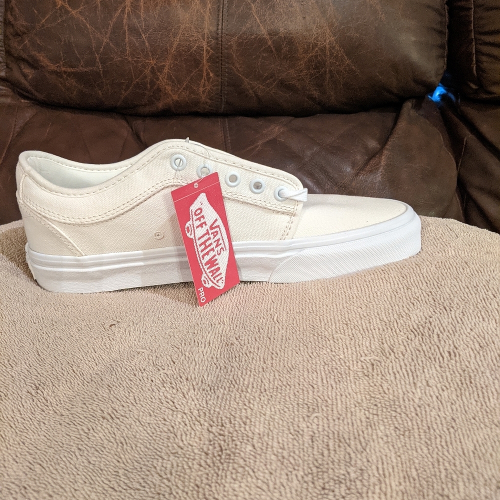 Vans Chukka Low Canvas Shoes size 8.5